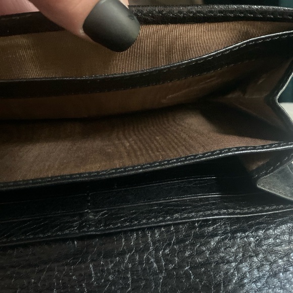 CHLOE BLACK WALLET WITH GOLD BOW DETAIL ON FRONT PRE LOVED - Picture 16 of 16